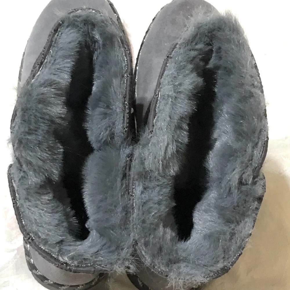 MUK LUKS Flexi Bridgehampton Dark Grey Suede Leather faux Fur Lined Boot sz 7